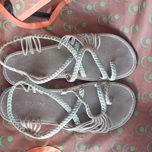 Braided sandle GOING QUICK